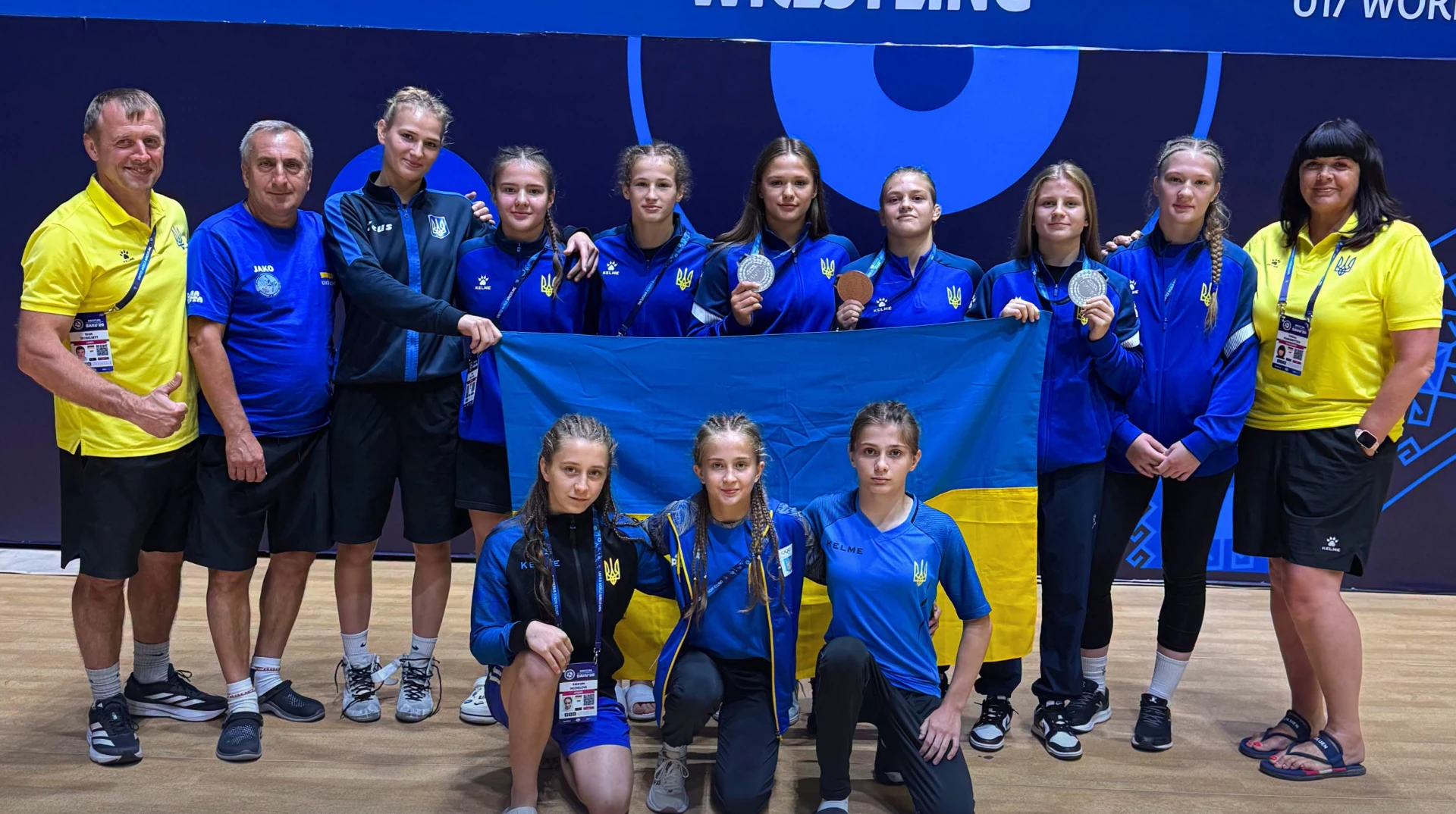 Українські юні борчині здобули три медалі на чемпіонаті світу U17
