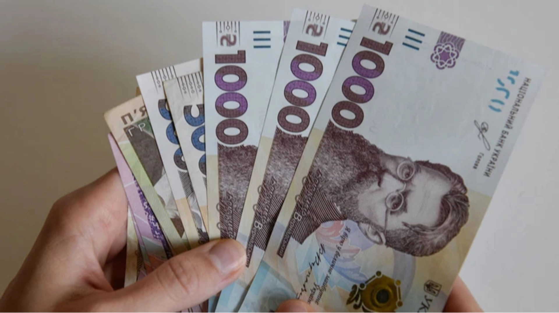 Уряд надав 2,3 мільярда гривень прифронтовим громадам для підтримки розвитку та відновлення інфраструктури