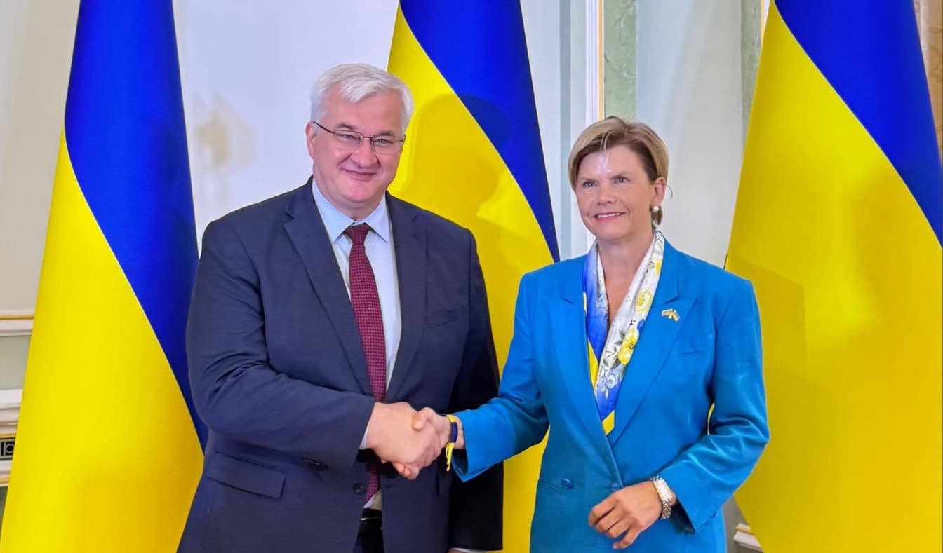 В Україні з робочим візитом перебуває міністр закордонних справ Латвії