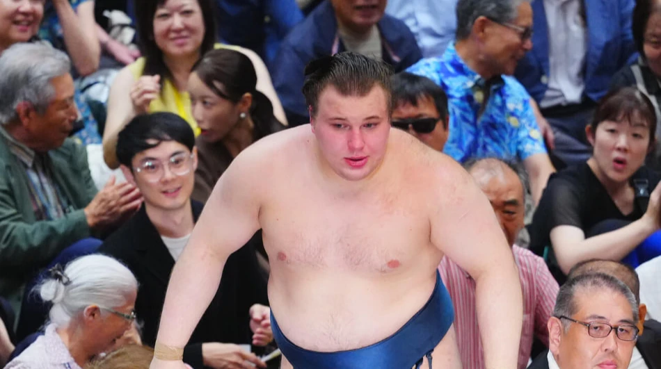 Аонішікі висловився щодо скандальної поразки на турнірі Aki Basho