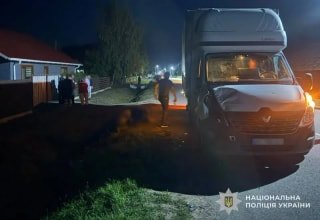 Автомобіль на Шептицькому районі збив двох 14-річних дівчат: одна з них загинула на місці трагедії