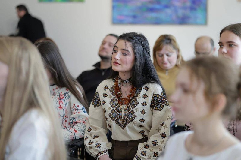 Діяльність Львівської обласної державної адміністрації: що цікавого пропонують молоді у віці від 18 до 35 років?