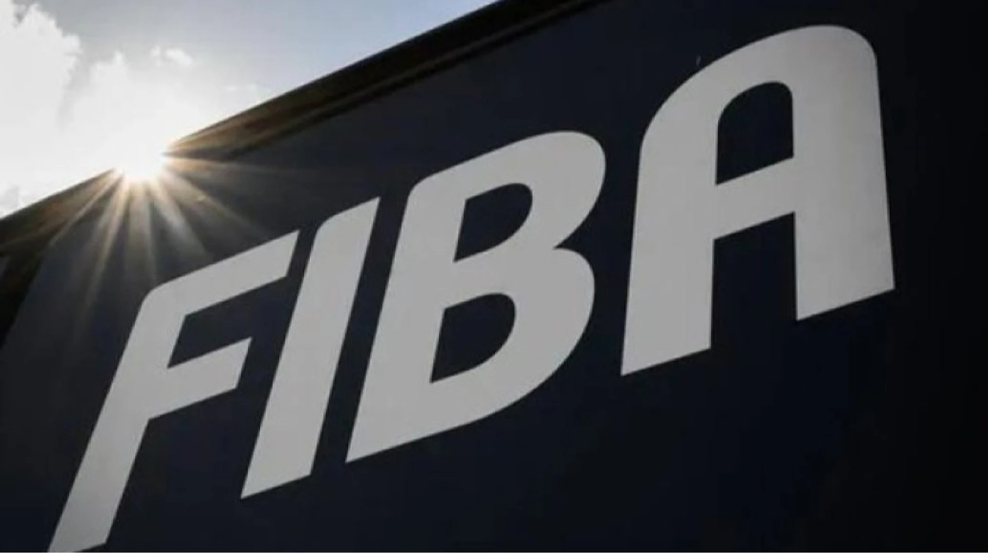 ФІБА ухвалила рішення скасувати обмеження для російських і білоруських баскетболістів