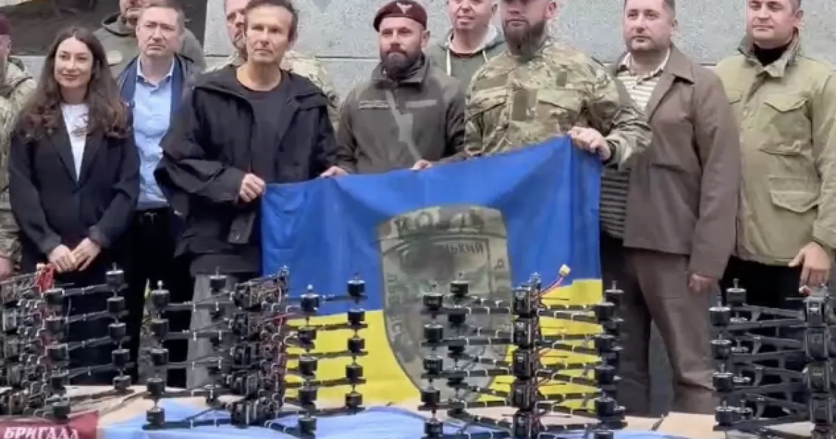 "Фонд 'Пташки Перемоги' передав українським військовим 185 дронів і 20 терміналів Starlink"
