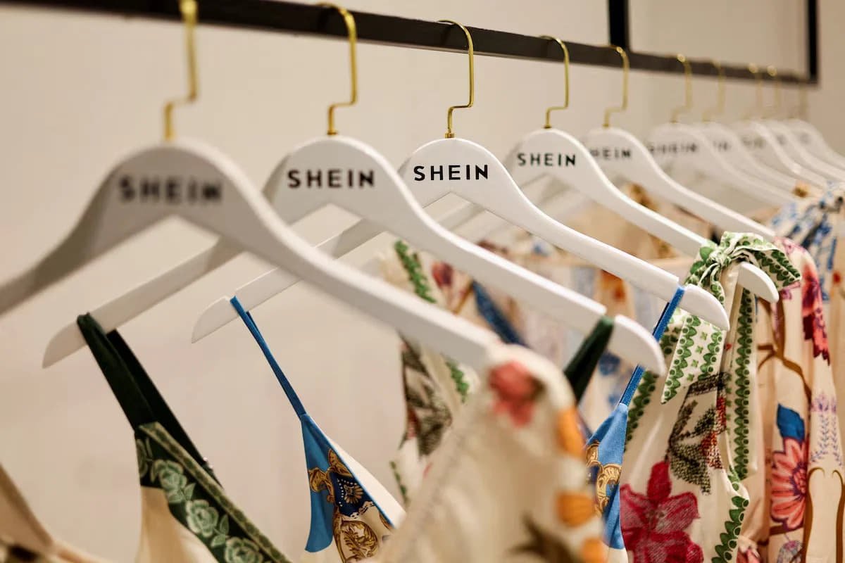 Франція запровадила нові збори для платформ Shein, AliExpress та Temu