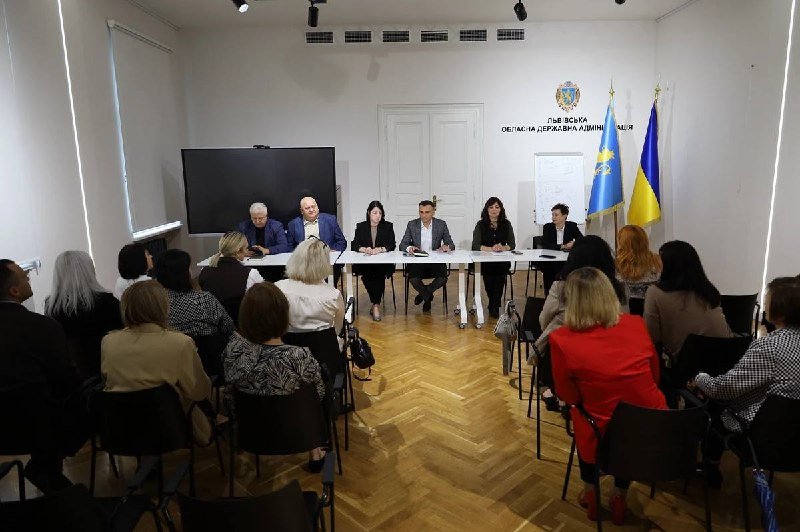 Львівщина ділиться досвідом підтримки дітей та розвитку сімейних форм з Сумщиною під час робочого візиту.