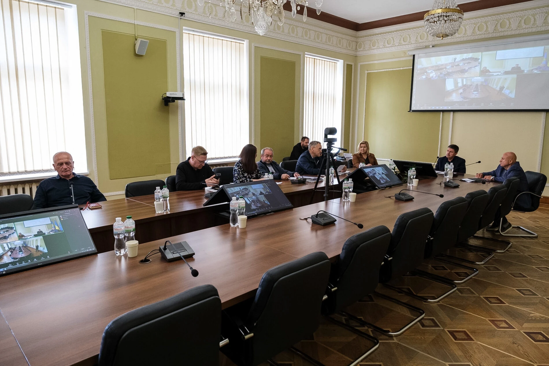 Львівська обласна рада обговорює дві ключові стратегії розвитку регіону