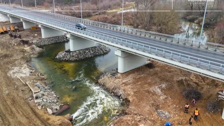 Мінвідновлення повідомило про прогрес у відновленні мостів, зруйнованих внаслідок агресії Росії