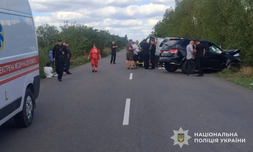 На Львівщині внаслідок ДТП з п’яним водієм травмовано п’ятеро осіб