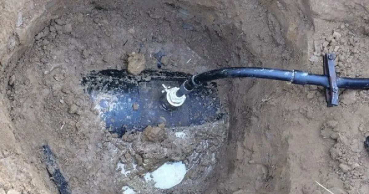 На Львівщині виявили незаконну врізку в нафтопровід, яка вела до приватної ділянки