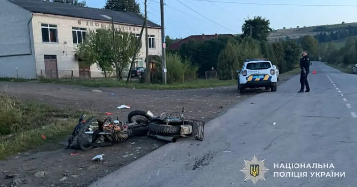 На Самбірщині внаслідок зіткнення мотоциклів до лікарні потрапили двоє осіб