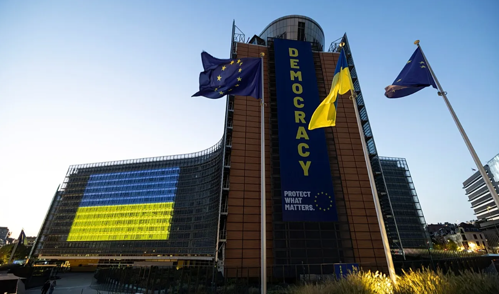 Настрої в ЄС після зняття санкцій з Усманова: жодних позитивних очікувань серед європейських лідерів