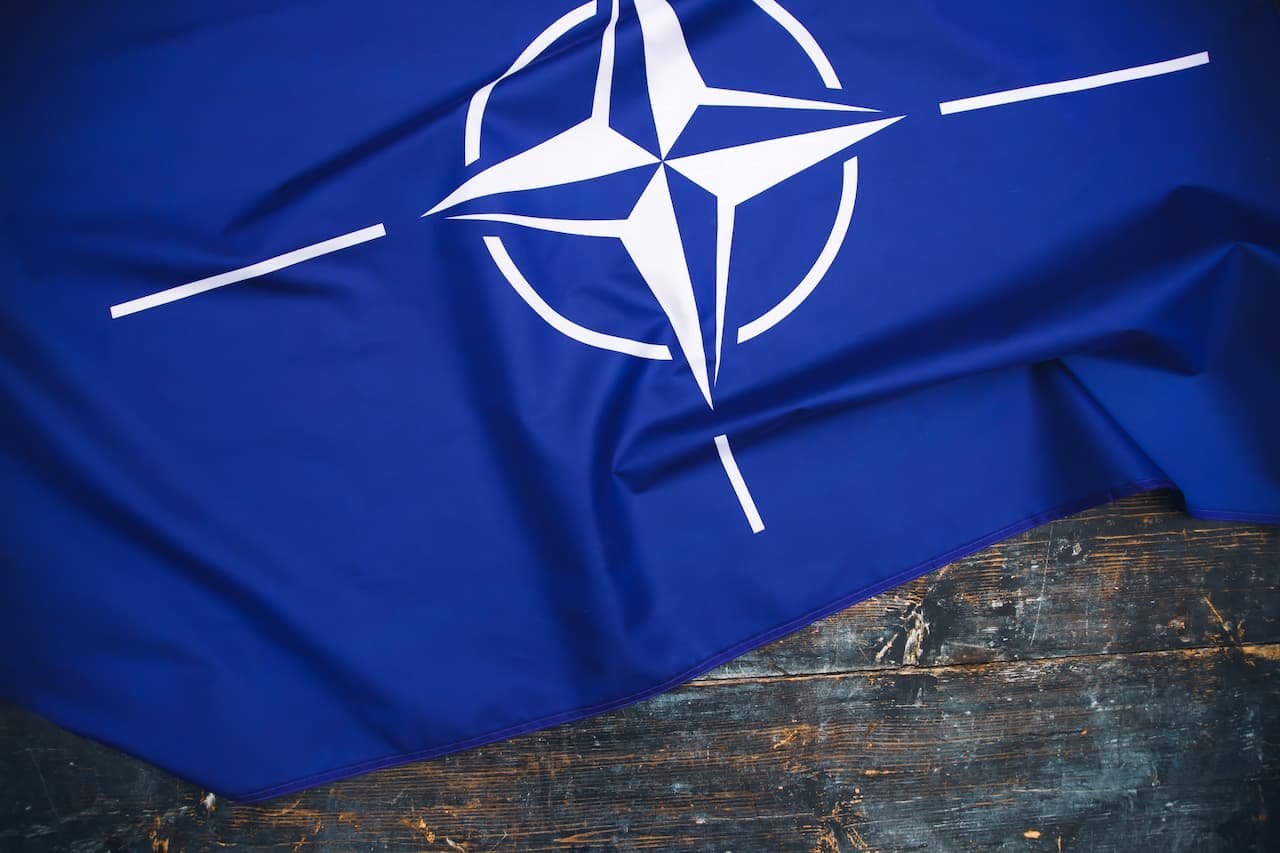 НАТО закликає до відповідальності Росію за обстріл данського вертольота