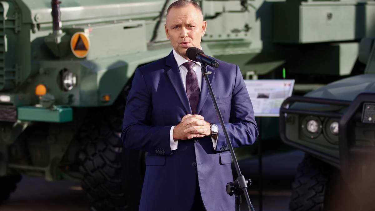 Навроцький прокоментував дронові атаки РФ поблизу польського кордону
