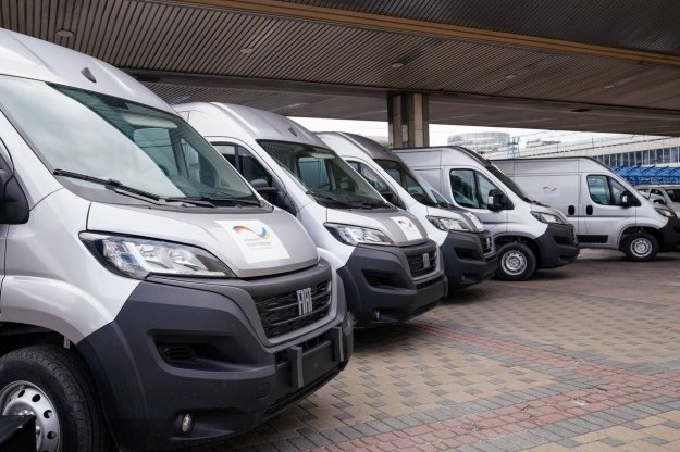Німеччина надала "Укрзалізниці" автомобілі для підтримки ремонтних бригад