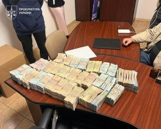 ОГП та БЕБ розкрили злочинну мережу, що здійснила виведення 23,5 млрд грн через криптовалютні операції