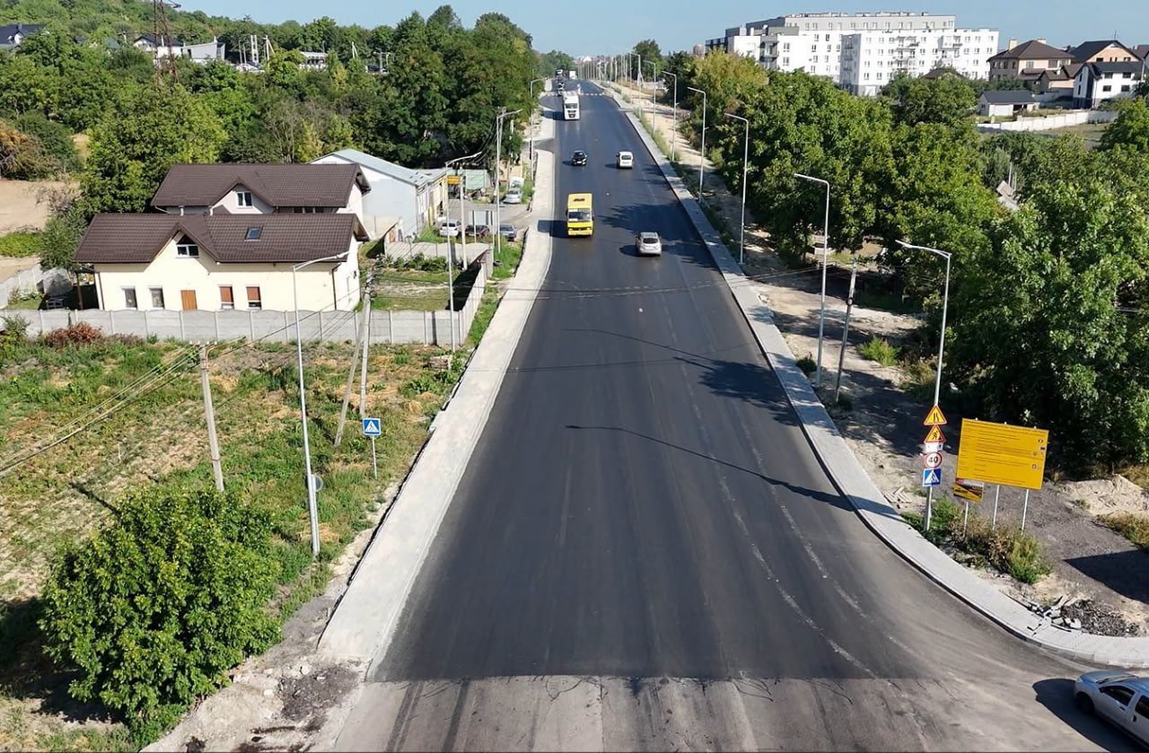 Львівщина: ремонт траси М-09 до кордону з Польщею завершено на 58%