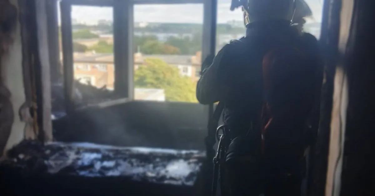 Під час пожежі в багатоповерхівці у Шептицькому постраждали дві особи