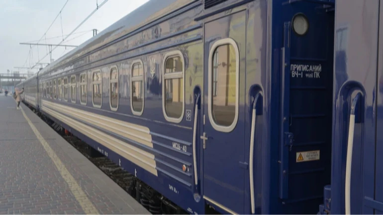 По всій Україні спостерігаються значні затримки поїздів на кілька годин