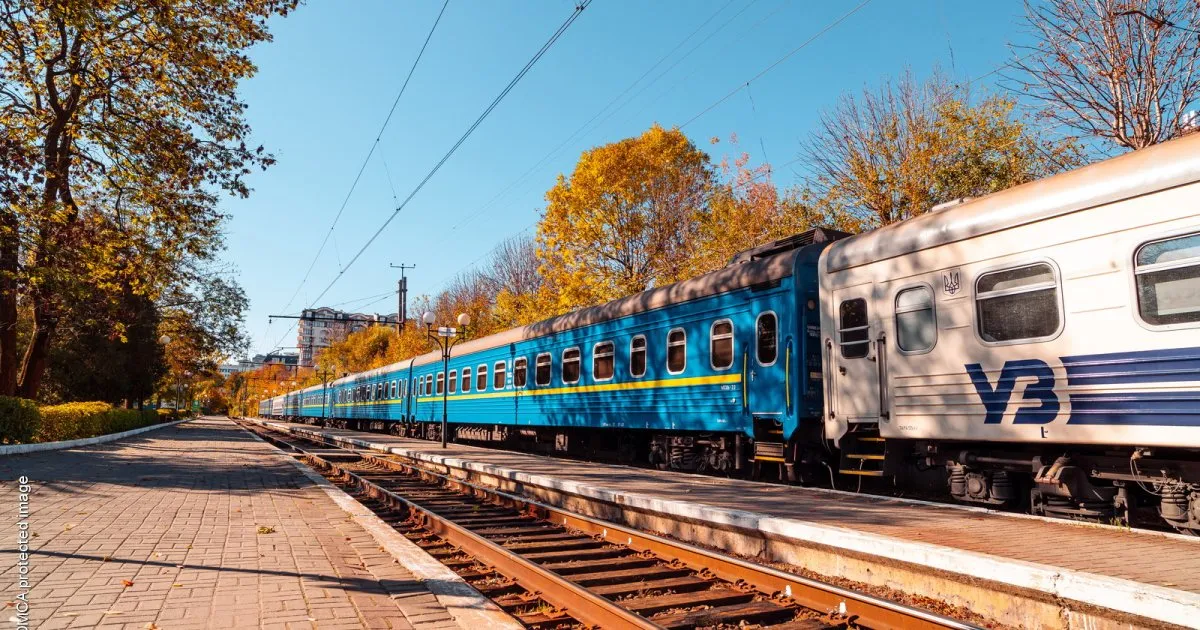Поїзд на смерть збив 61-річного чоловіка поблизу Золочева