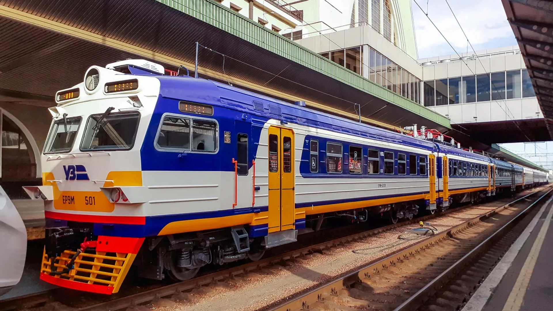Поїзди Kyiv City Express затримуються через повітряну загрозу