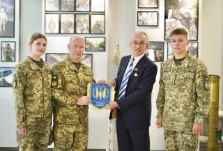 Посадовці Норфолка ознайомились з міжнародним досвідом ліцею імені Героїв Крут