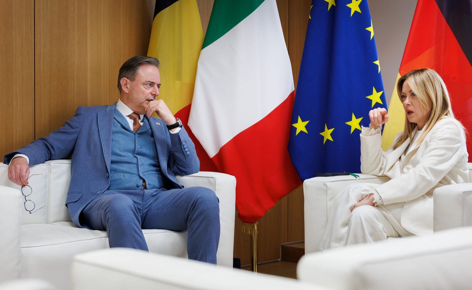 Прем'єри Італії та Бельгії виступили за посилення зовнішніх кордонів ЄС