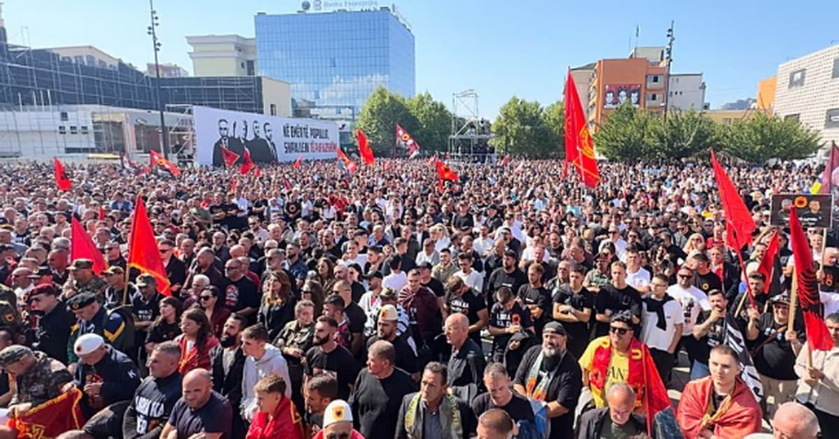 Протести в Косово на фоні рішення Гааги, компроміси Лукашенка та корупційні скандали з участю Трампа: огляд головних новин дня