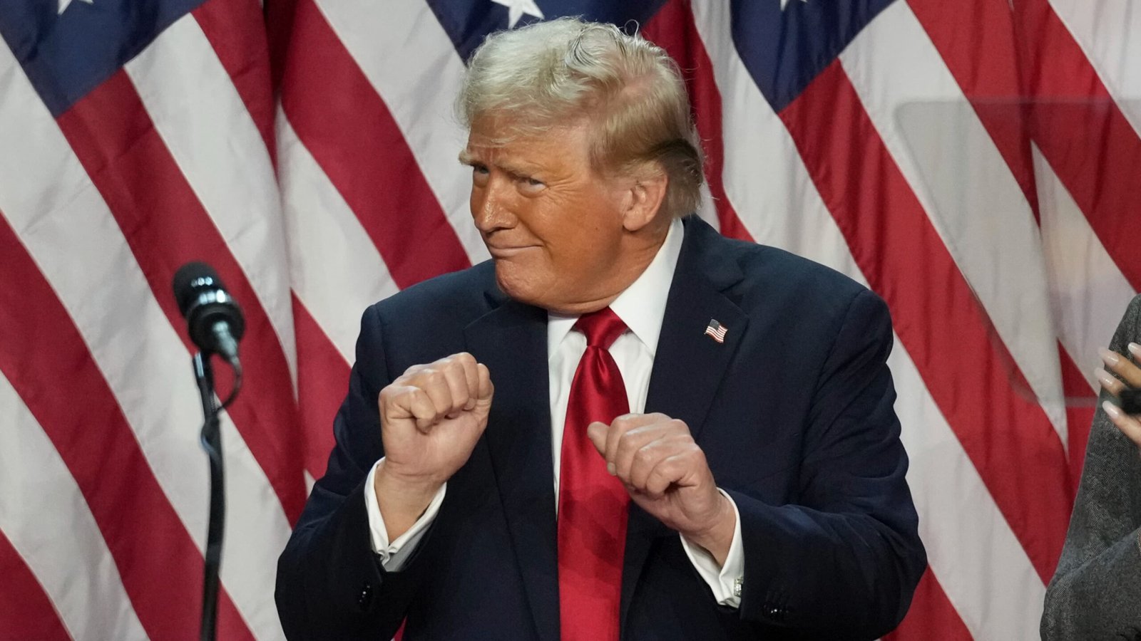 Рейтинг схвалення Дональда Трампа досяг рекордно низького рівня в його кар'єрі