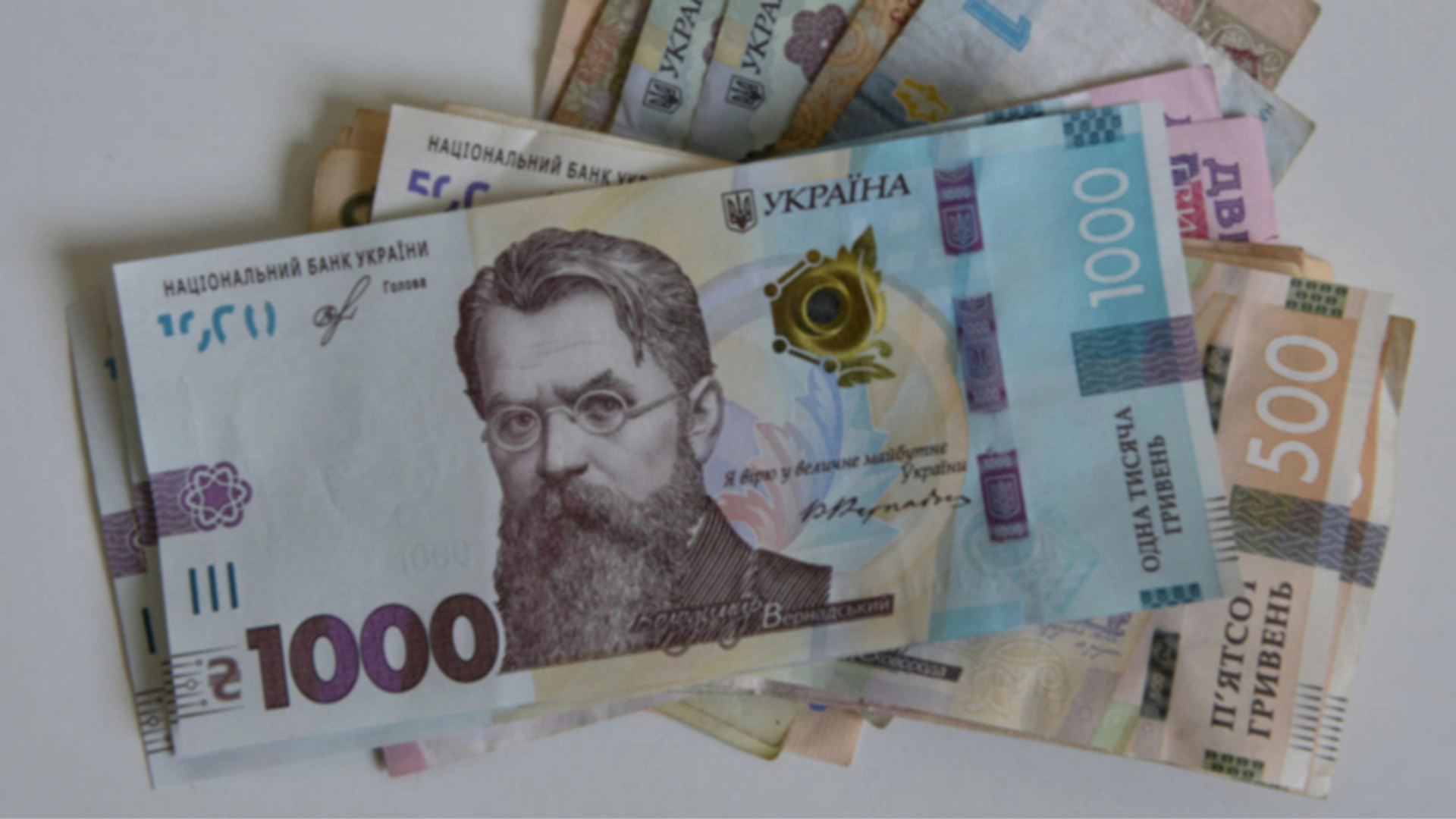 Родини з прифронтових районів отримають фінансову підтримку у розмірі 20 тисяч гривень на зимовий період
