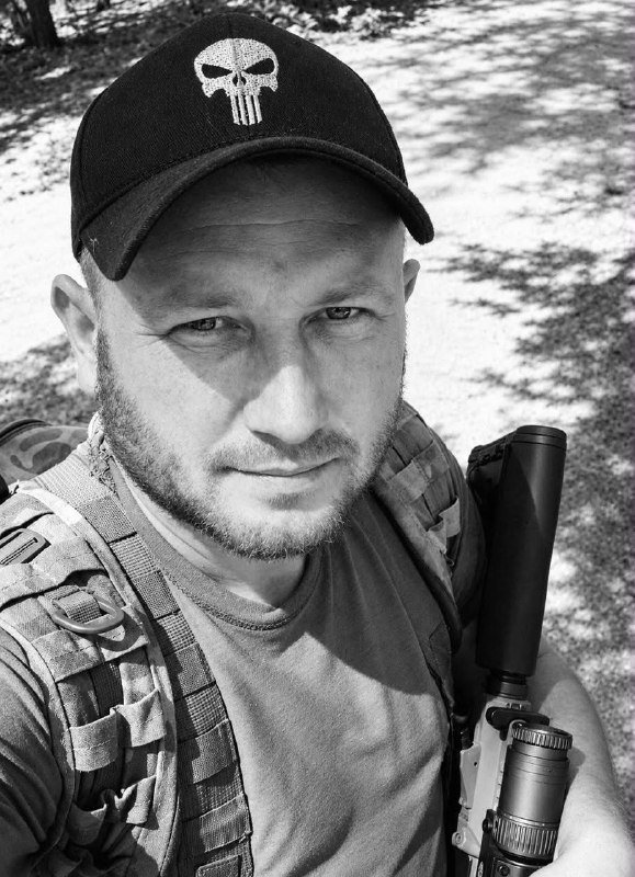 Щоденна хвилина мовчання о 9:00: вшануємо пам'ять загиблих разом.