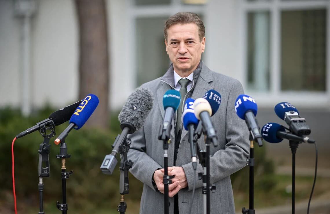 Словенський парламент ухвалив рішення про зняття імунітету з екс-прем’єр-міністра країни