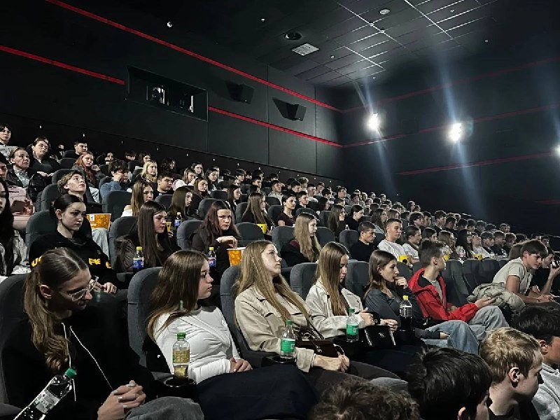 Старшокласники Львівського району переглянули документальний фільм про героїзм 80-ї бригади в боротьбі з ворогом