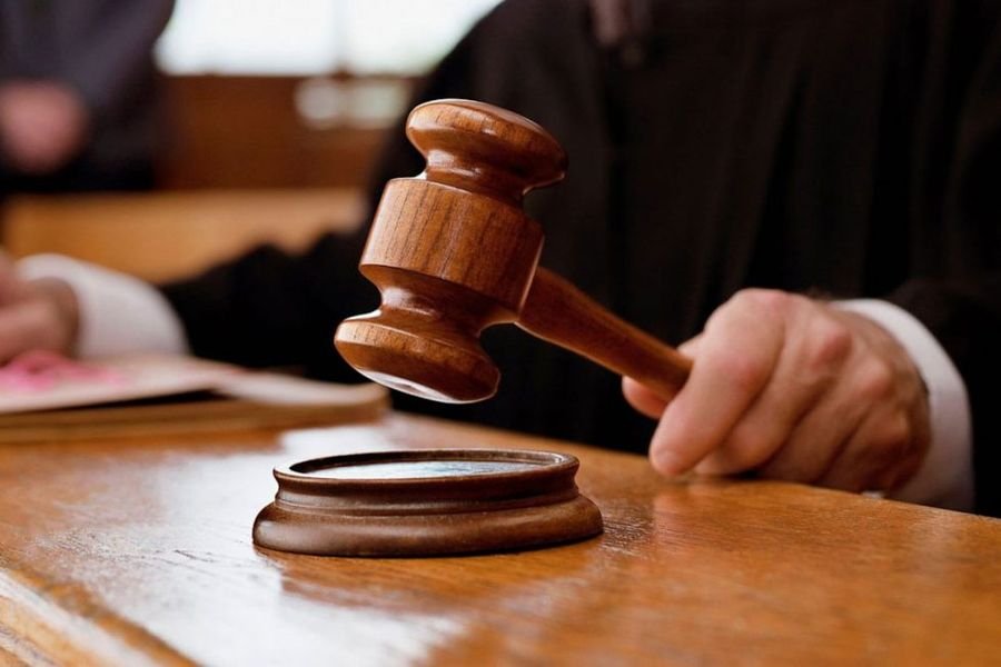 Суд визнав незаконною передачу земель у Рясне-Руській гаражним кооперативам