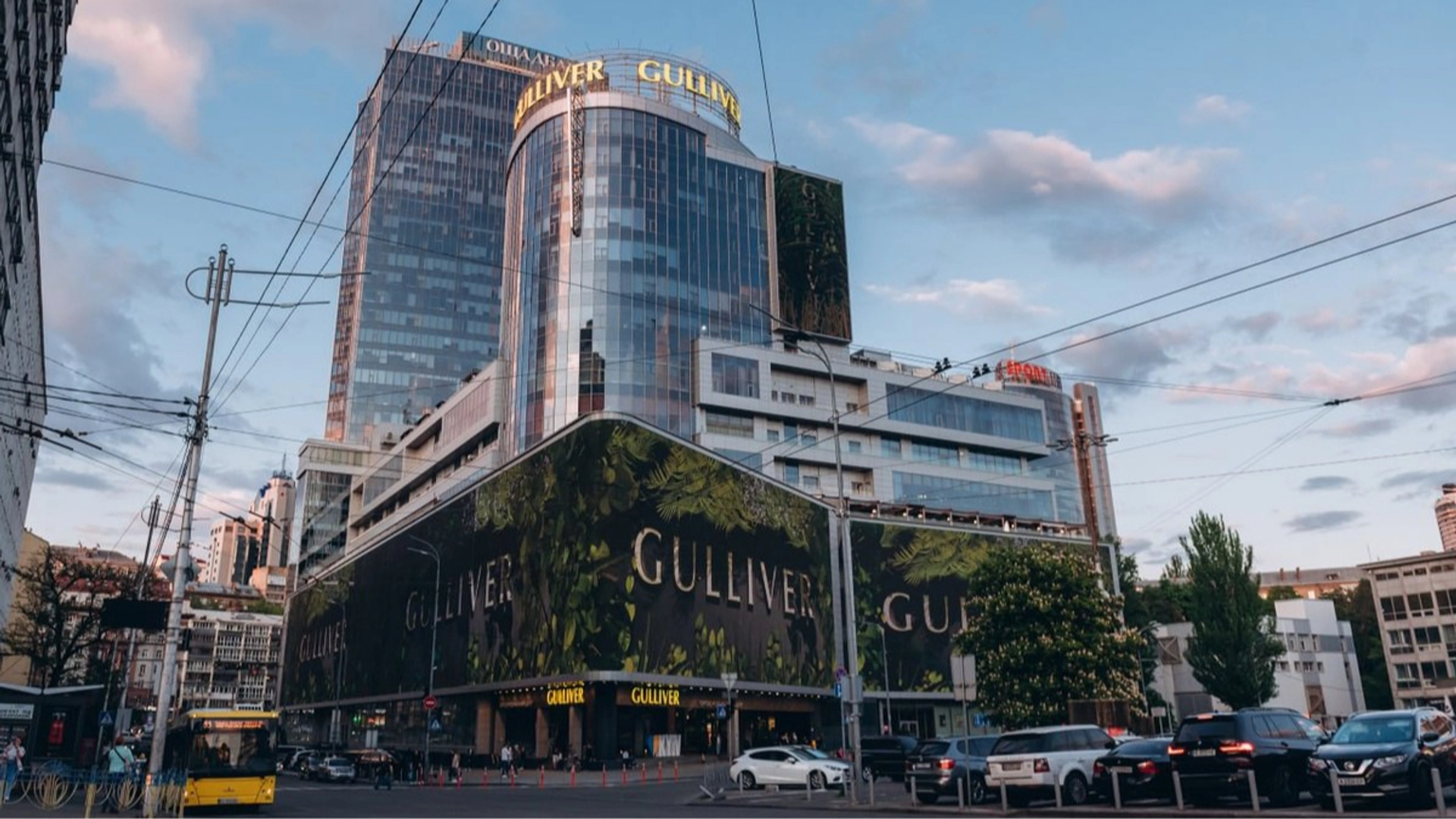 Торги з продажу торговельного центру Gulliver не відбулися через відсутність учасників