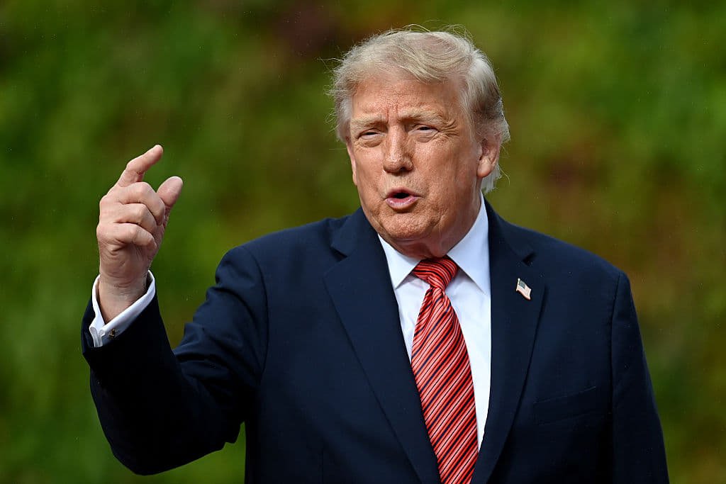 Трамп планує підписати "проект Грема" щодо санкцій проти Росії, за даними WSJ
