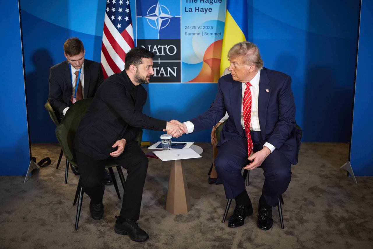 Трамп закликав Зеленського до припинення атак на російські НПЗ, згідно з інформацією ЗМІ