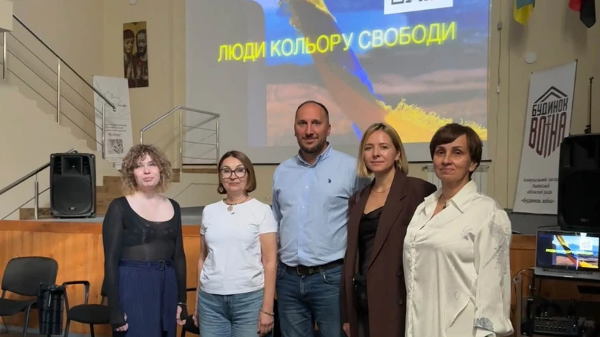 У "Будинку Воїна" відбувся перегляд фільмів про рухи "Жовта стрічка" та "Зла Мавка"