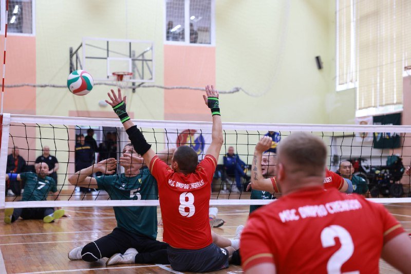 У Львівській області пройшов перший чемпіонат України з волейболу сидячи серед ветеранів