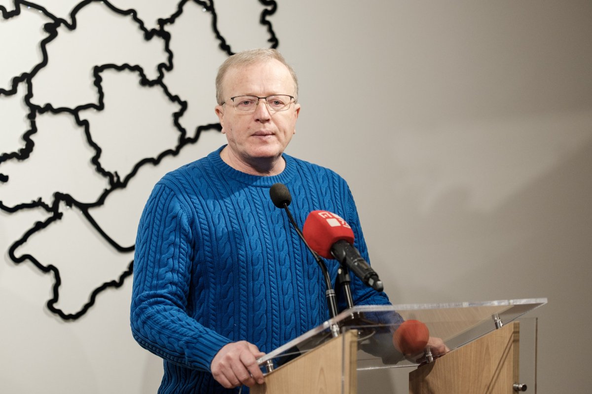 У Львівській області запроваджують безкоштовне харчування та обмеження на використання гаджетів у школах