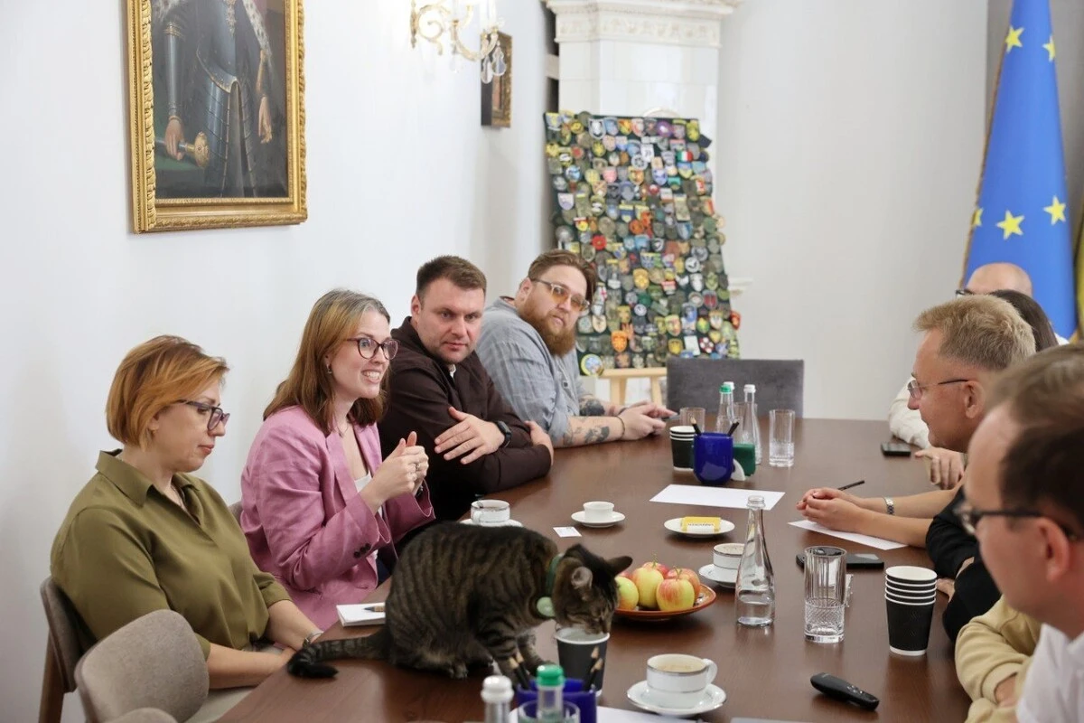 У Львові Британська Рада провела обговорення підтримки програм UNBROKEN University
