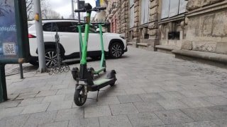 У Львові пропонують врегулювати рух електросамокатів у відповідь на зростання ДТП