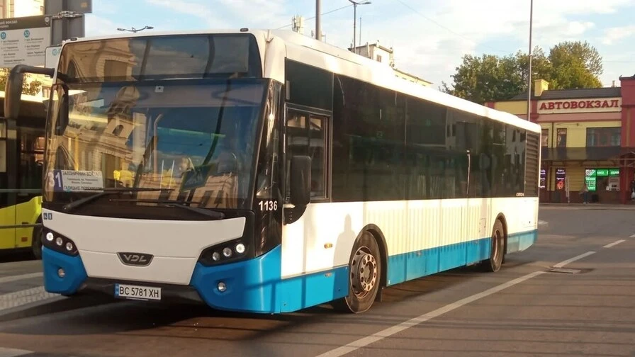 У Львові розпочали роботу п'ять нових низькопідлогових автобусів з кондиціонерами
