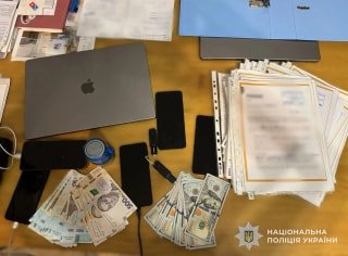 У Львові затримано шахраїв, які під виглядом ріелторів обманули громадян на 870 тисяч гривень