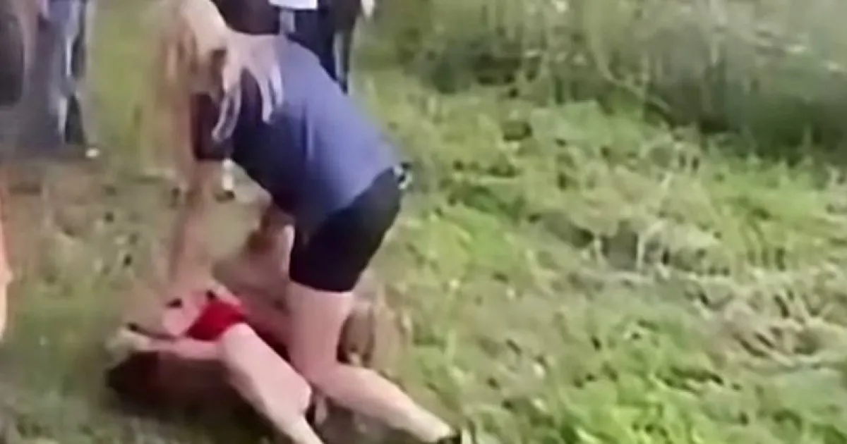 У Пустомитах 13-річна дівчина напала на 11-річного хлопця: поліція розпочала розслідування