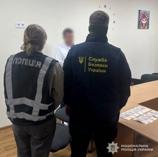 У Стрию лікар-невропатолог затриманий за вимагання хабара у батька дитини з аутизмом