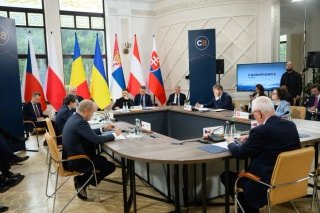 В Україні започаткували ініціативу "Карпатська вісімка": фокус на безпеці, енергетиці та логістиці