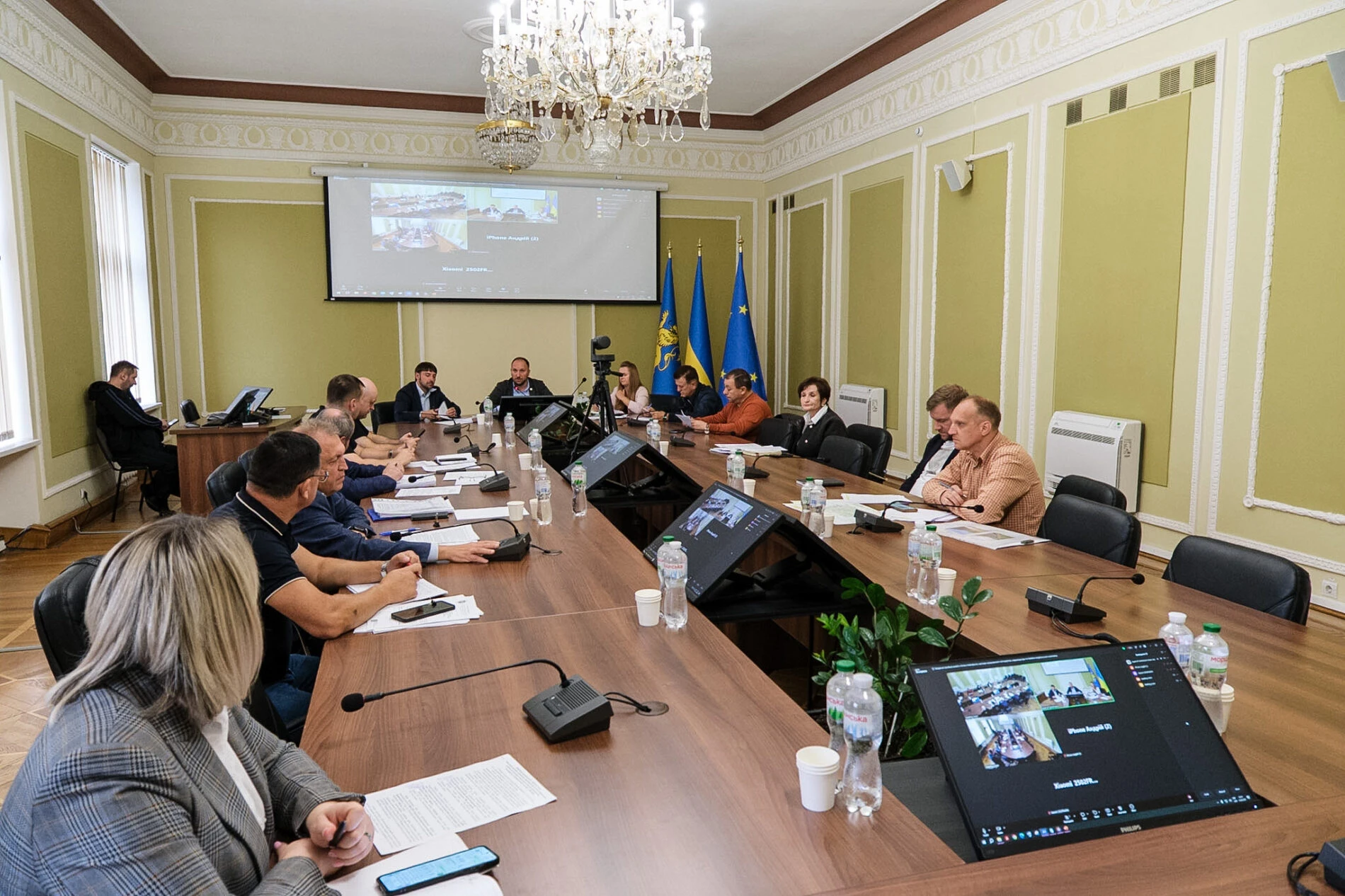 Засідання інженерної комісії Львівської облради: обговорено ремонт доріг та пільги для учасників бойових дій