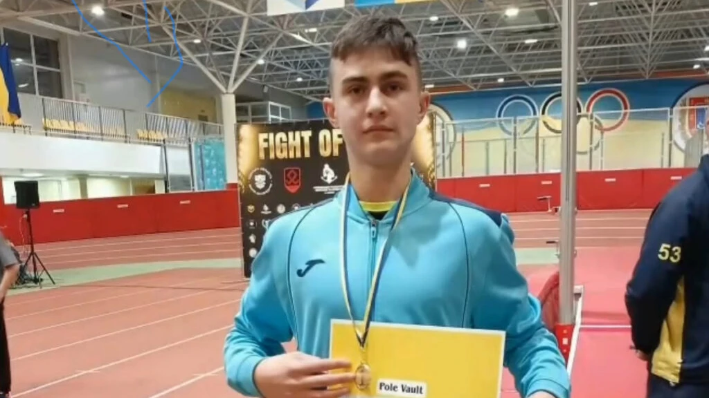 13-річний українець встановив новий світовий рекорд у стрибках із жердиною