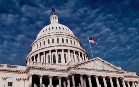 22 конгресмени закликали Трампа виконати "закон Грема" та скасувати "дизельну угоду"